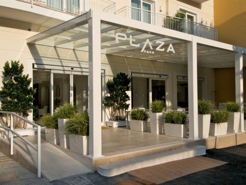 Hotel Plaza Sorrento Esterno foto