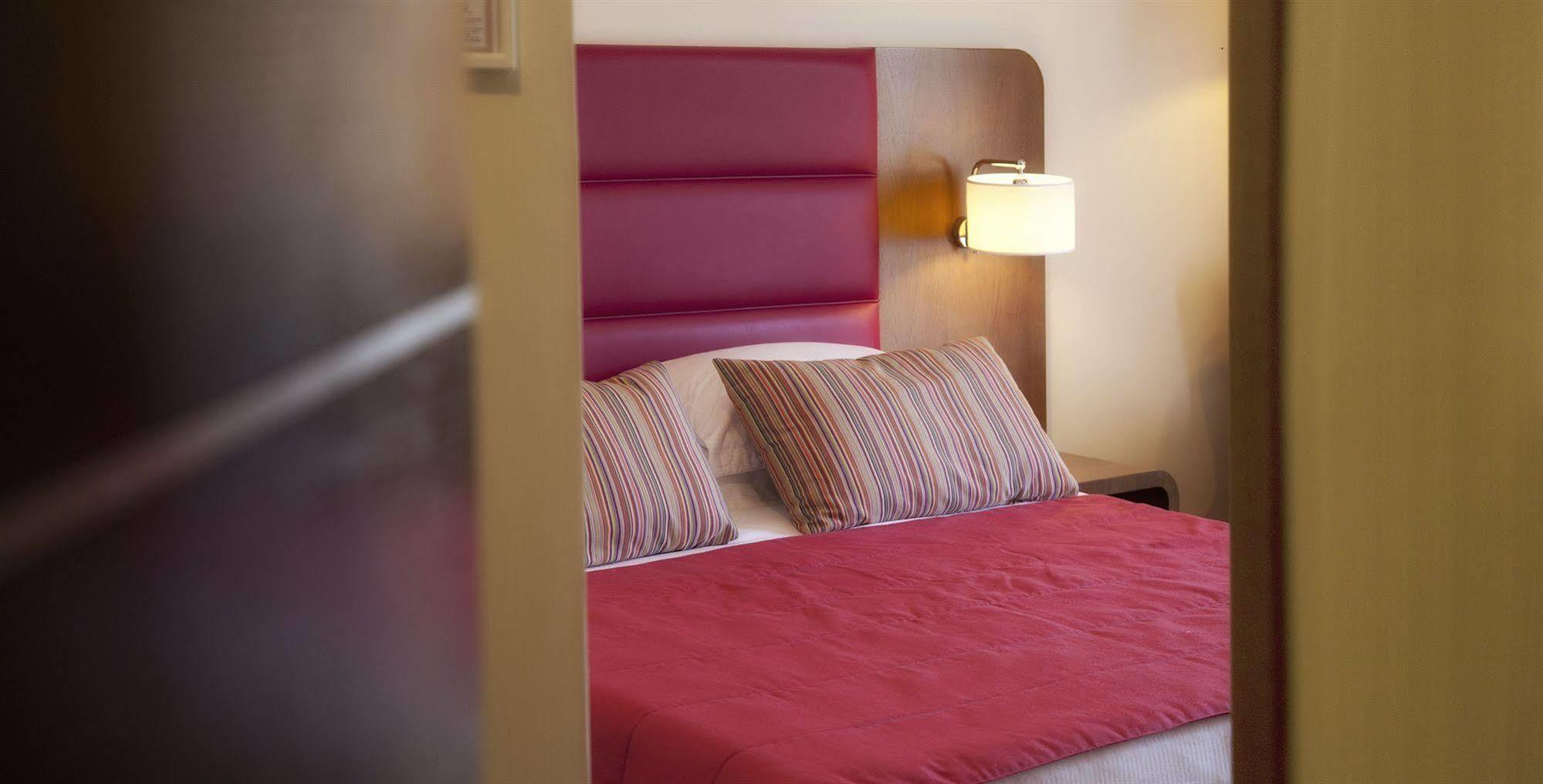 Hotel Plaza Sorrento Esterno foto