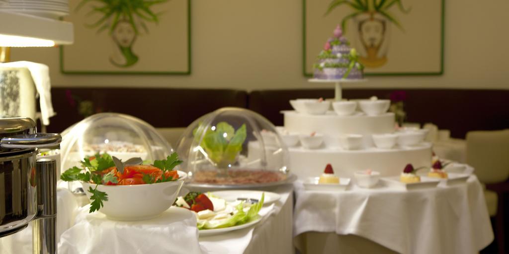 Hotel Plaza Sorrento Esterno foto